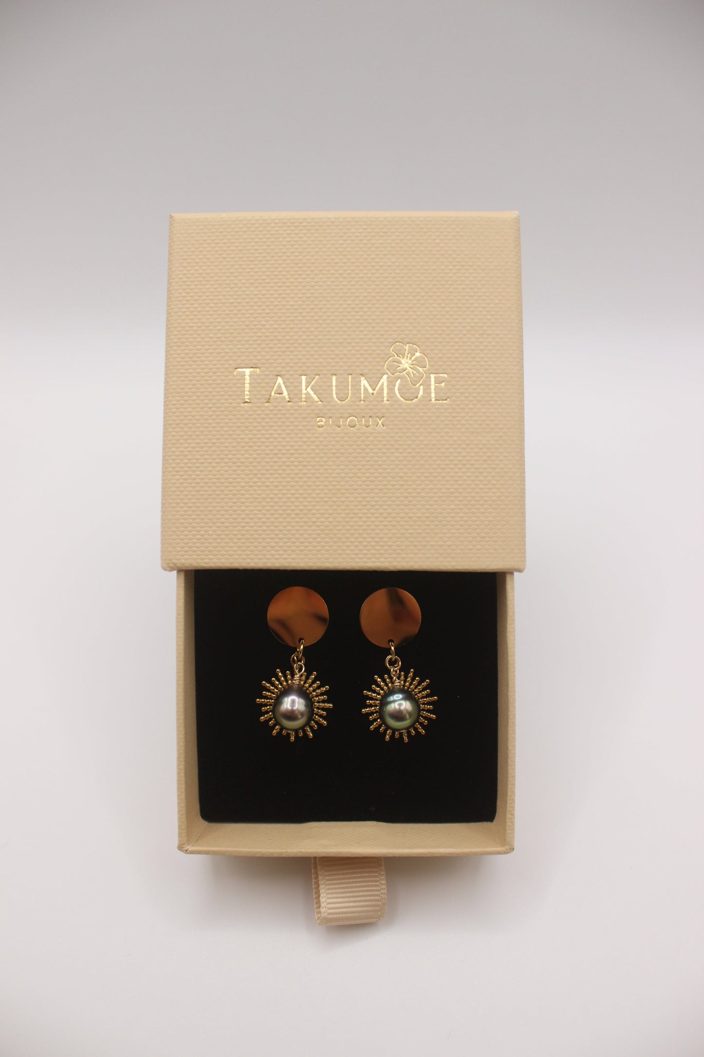 Boucles d'oreilles Mahana Takumoe