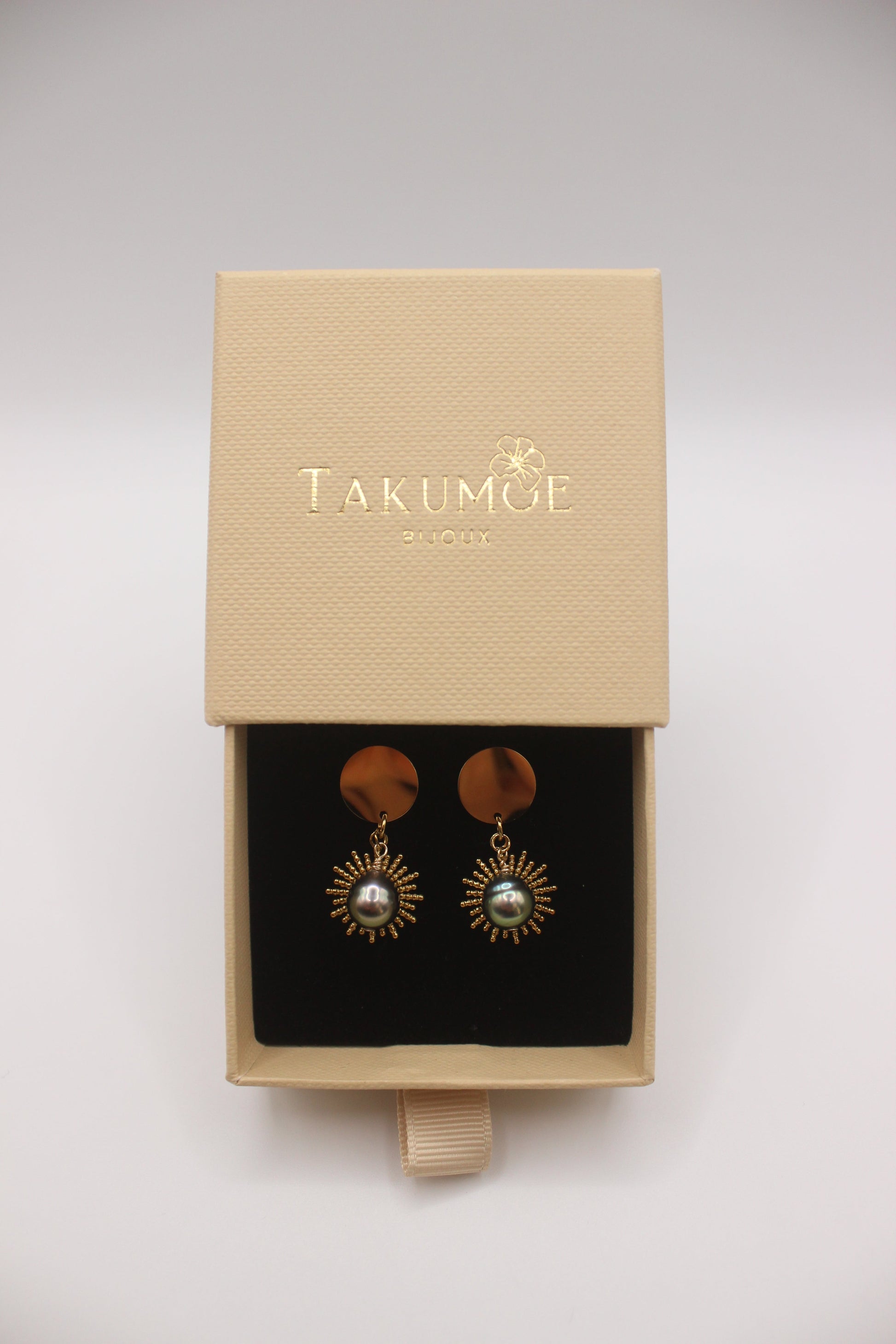 Boucles d'oreilles Mahana Takumoe